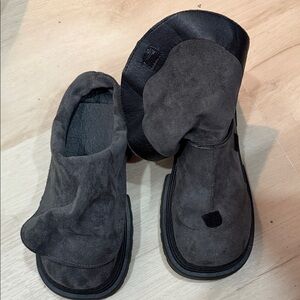 Women's Black/gray Suede Shoes
